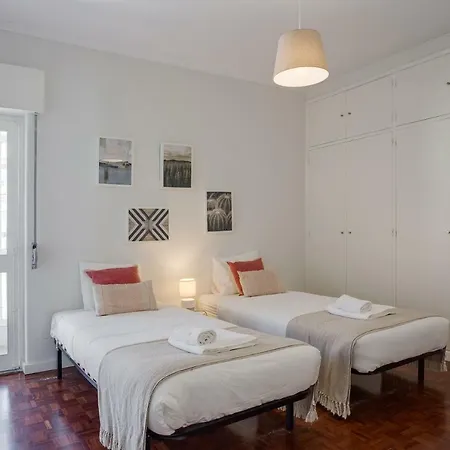 Apartment Uau Estoril
